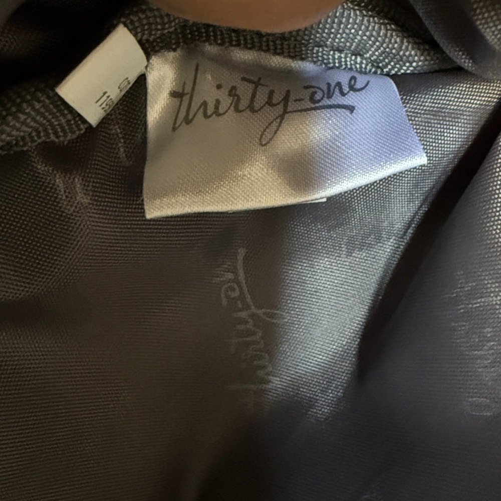Crossbody Bag by Thirty One Like New in Black - Picture 5 of 5